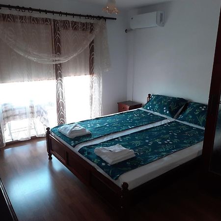 Къща За Гости Сара Velingrad Esterno foto