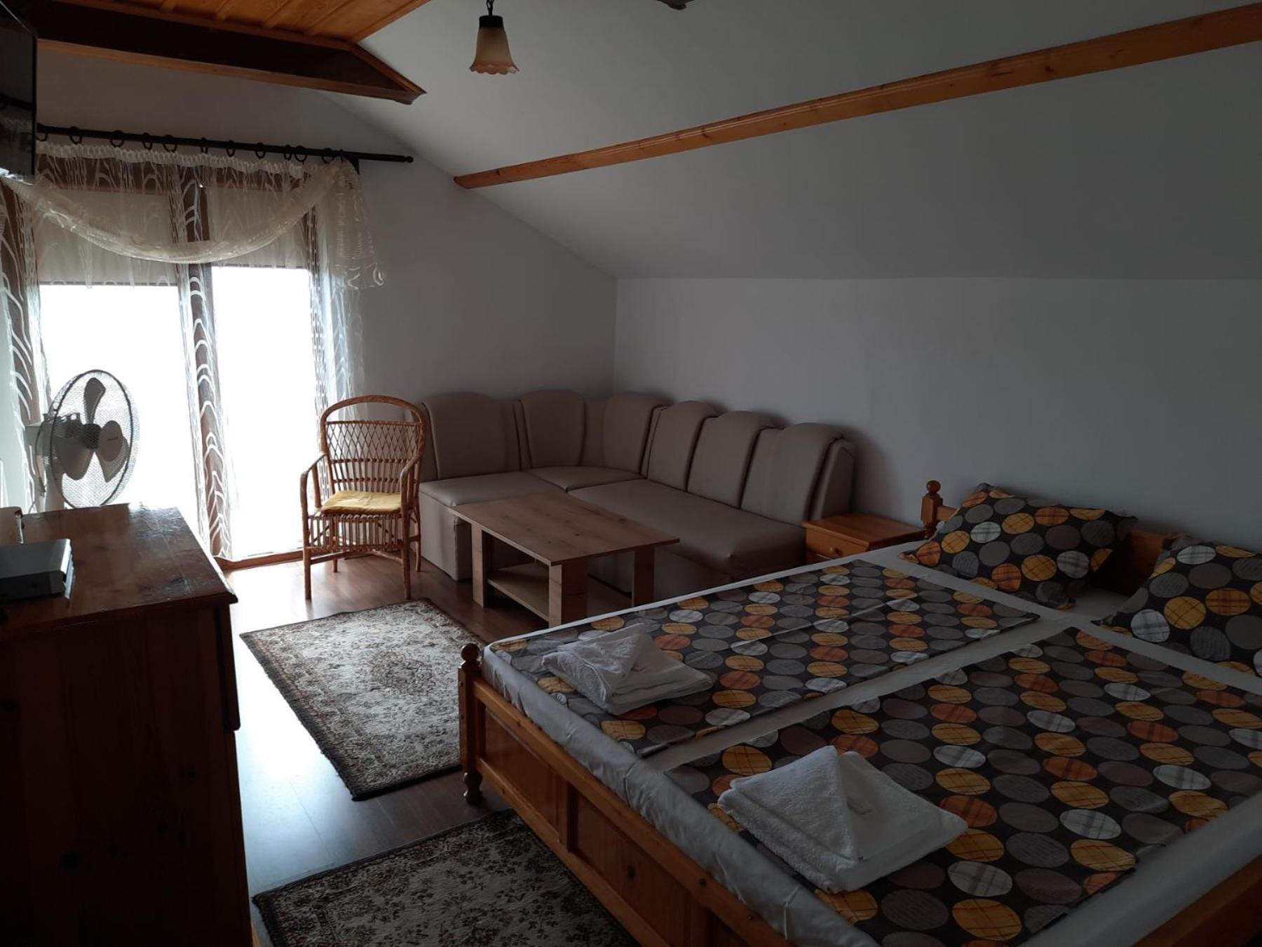 Къща За Гости Сара Velingrad Esterno foto